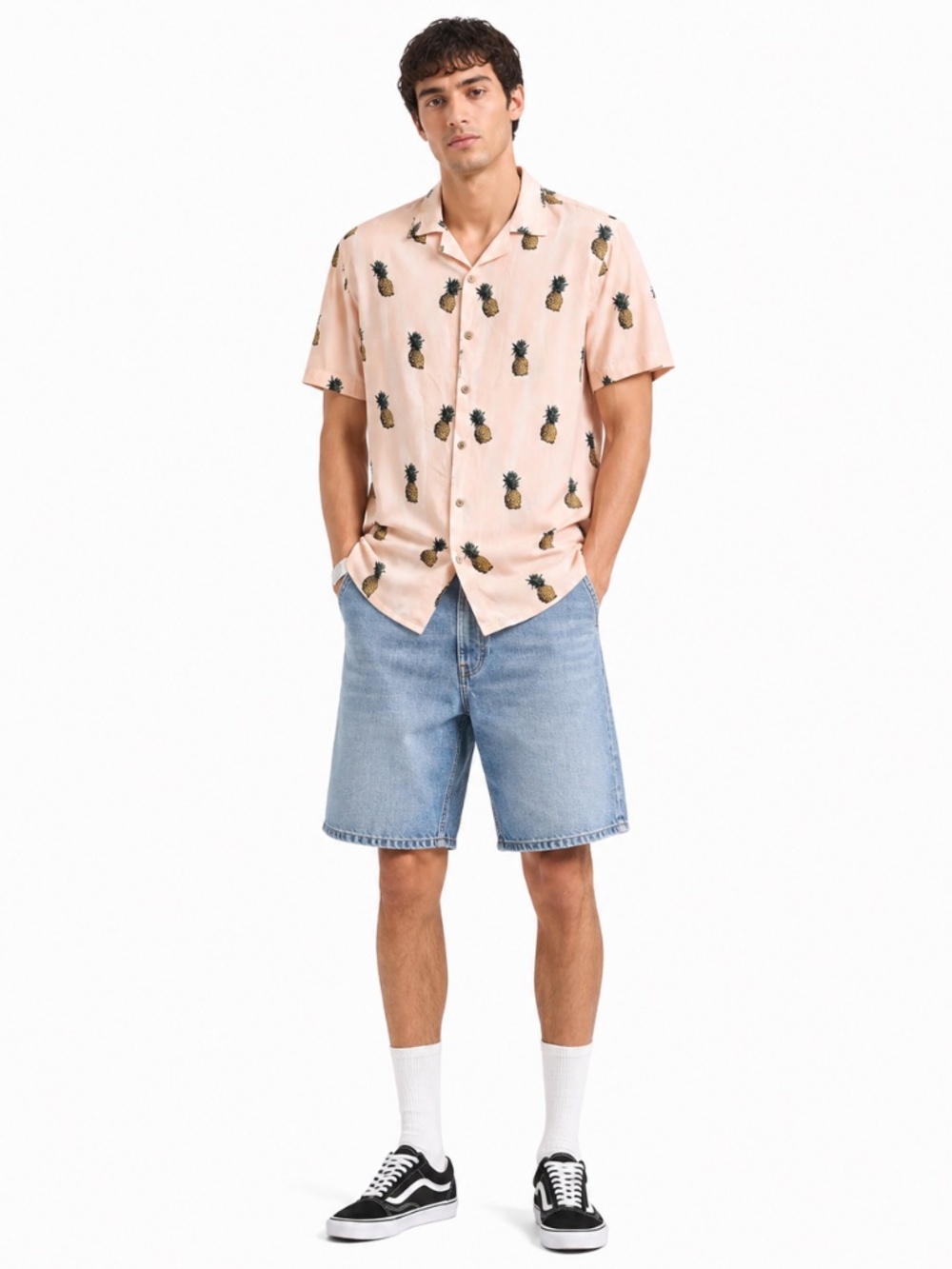 4/$20➡️ Bluenotes Pink Pineapple Print Button Up Short Sleeve Shirt – Small GUC